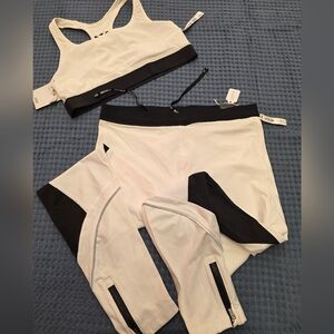 Victoria Sport Black and White Activewear Set.  NWT!! Size L